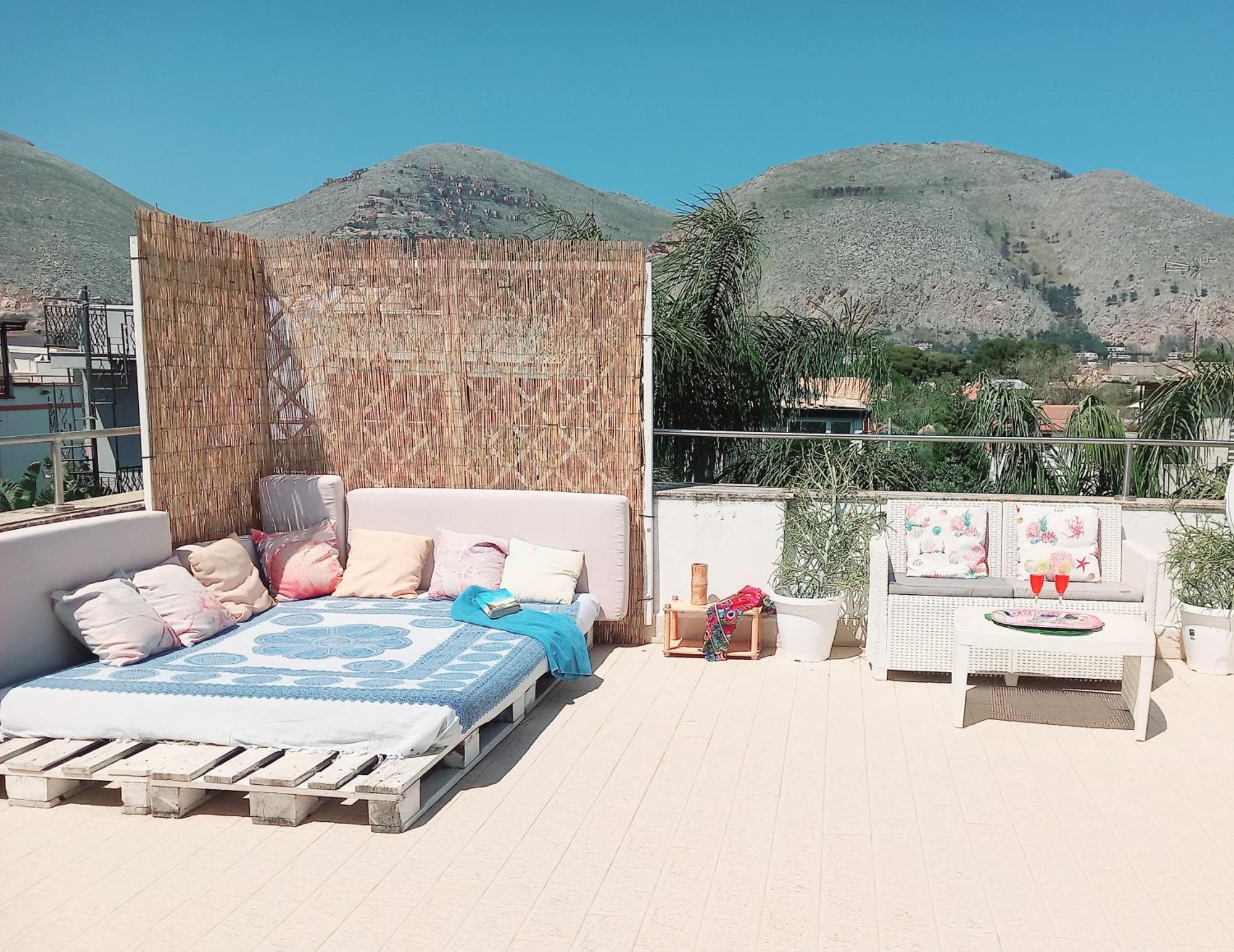 Apartment Terraces & Jacuzzi Mondello